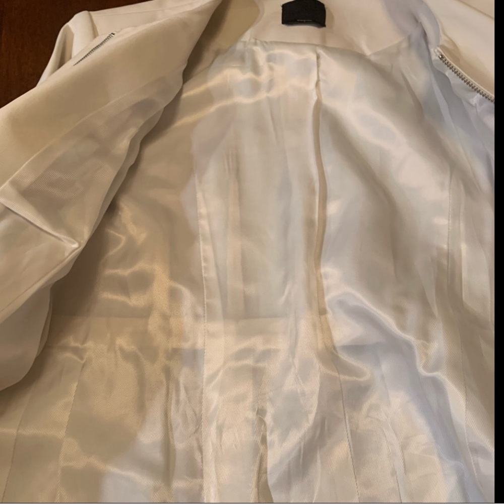 Absolutely gorgeous rare and unique white rare Bebe leather 100% jacket …